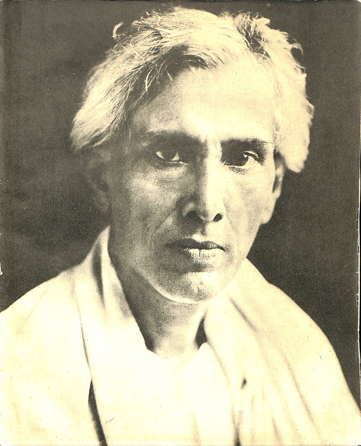 Sarat_Chandra_Chattopadhyay_portrait